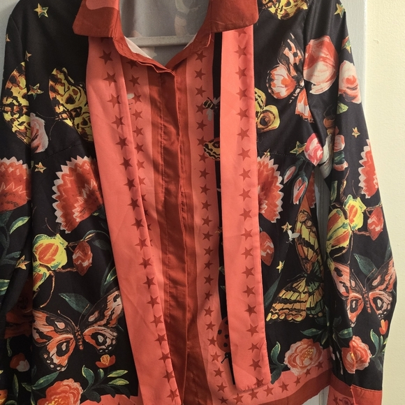 CBR Chic Long Sleeve Floral Butterfly's Lady Bug Bees Snake Top Size M - Picture 5 of 11